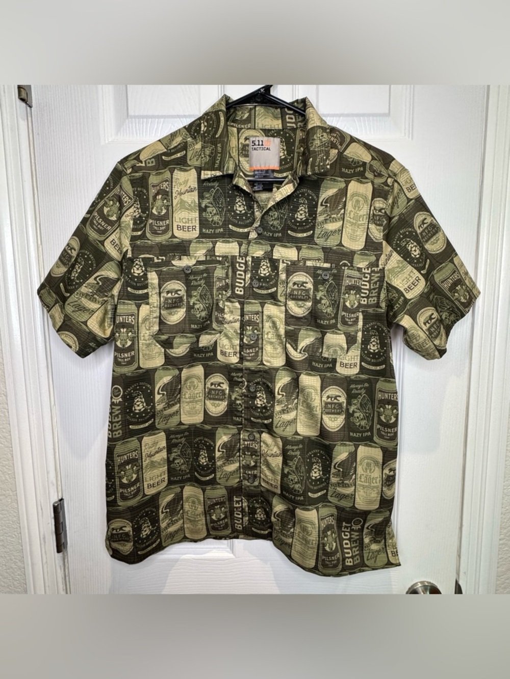 5.11 Tactical Men's Small 99 Beer Cans Print Wyatt Short Sleeve Snap Button Up - Picture 2 of 7